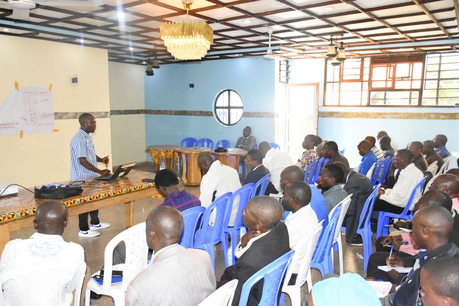 Projet résilience BMZ : 67 Chefs de village et 7 Chefs de groupement dans la zone de santé de NYIRAGONGO s’engagent à accompagner la mise en œuvre de la dynamique communautaire et les interventions du consortium WORD VISION, CARITAS et REMED.