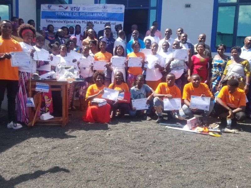 Remise des brevets et des Kits matériels aux jeunes vulnérables formés en métier par le ministère de la formation professionnelle et métiers du Nord-Kivu