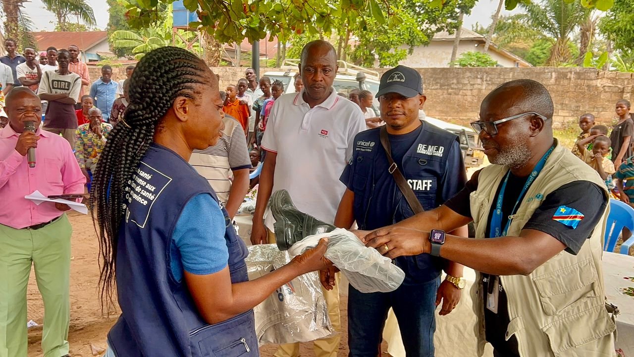 Remise de visibilité comme signe distinctif aux RECOs Promotionnels de la Zone de Santé de Miabi (Kasaï Oriental)