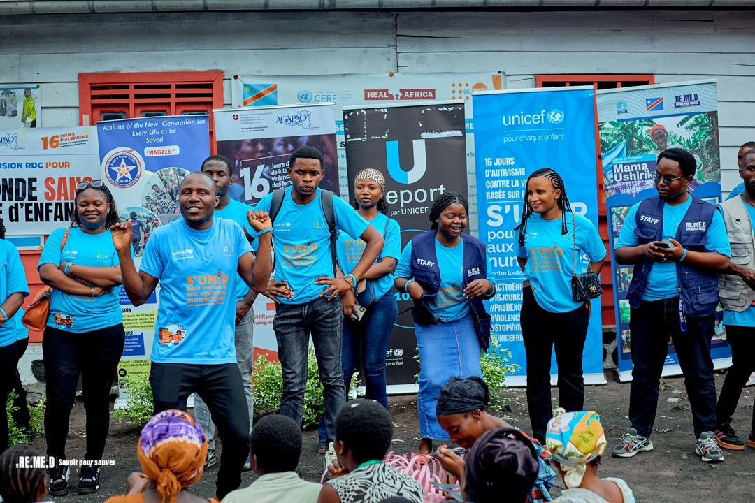 UNICEF et ses partenaires sensibilisent à Sake sur les violences numériques dans le cadre des 16 jours d’activisme